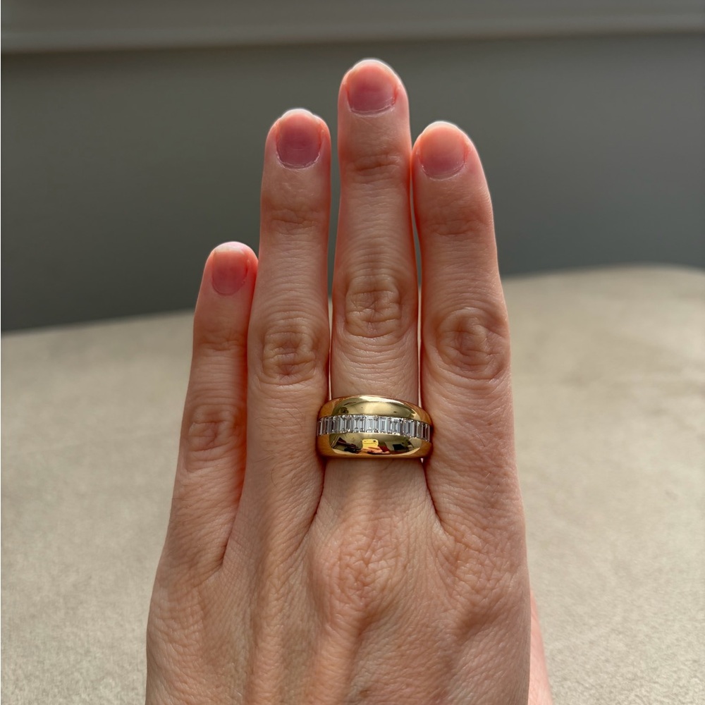 Solid gold and baguette diamond band